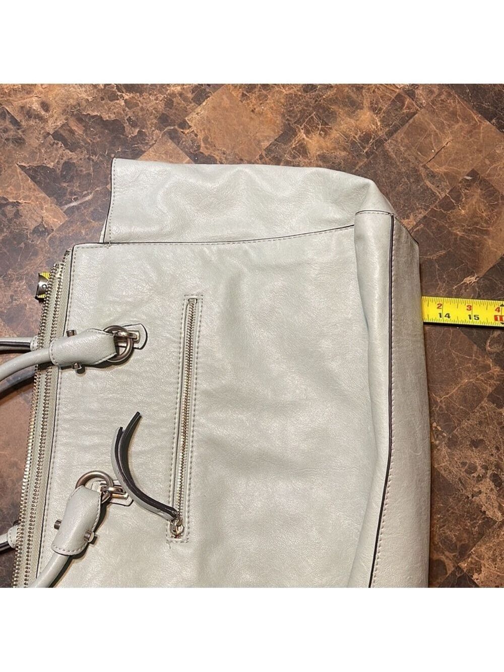Guess Purse🥰🥰 - Picture 9 of 9